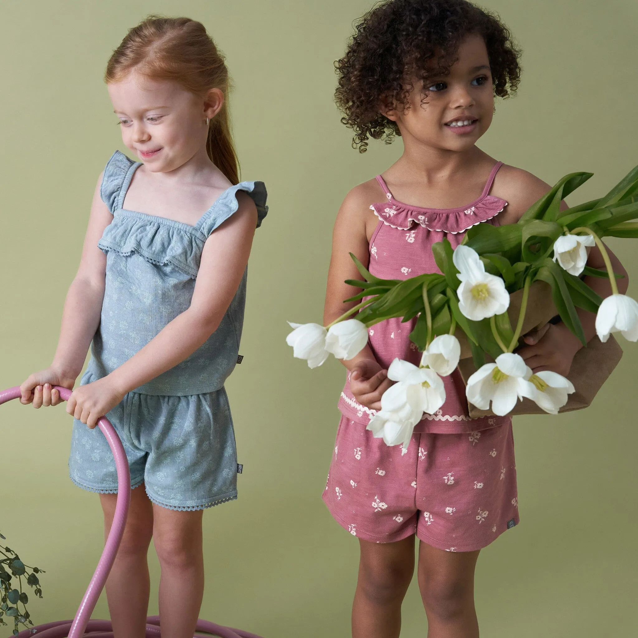 2-Piece Infant & Toddler Girls Rose Bouquet Ruffle Top and Shorts Set