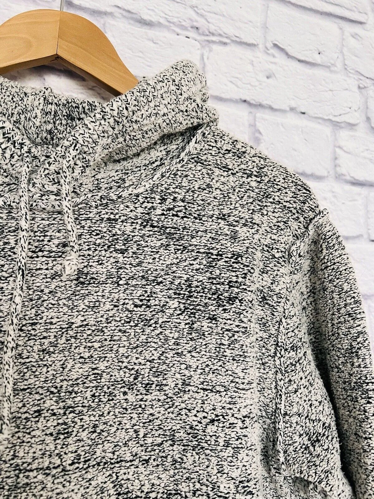 ABERCROMBIE & FITCH Warm Heavy Knit Sweater Sz S  Pullover Hood Pocket