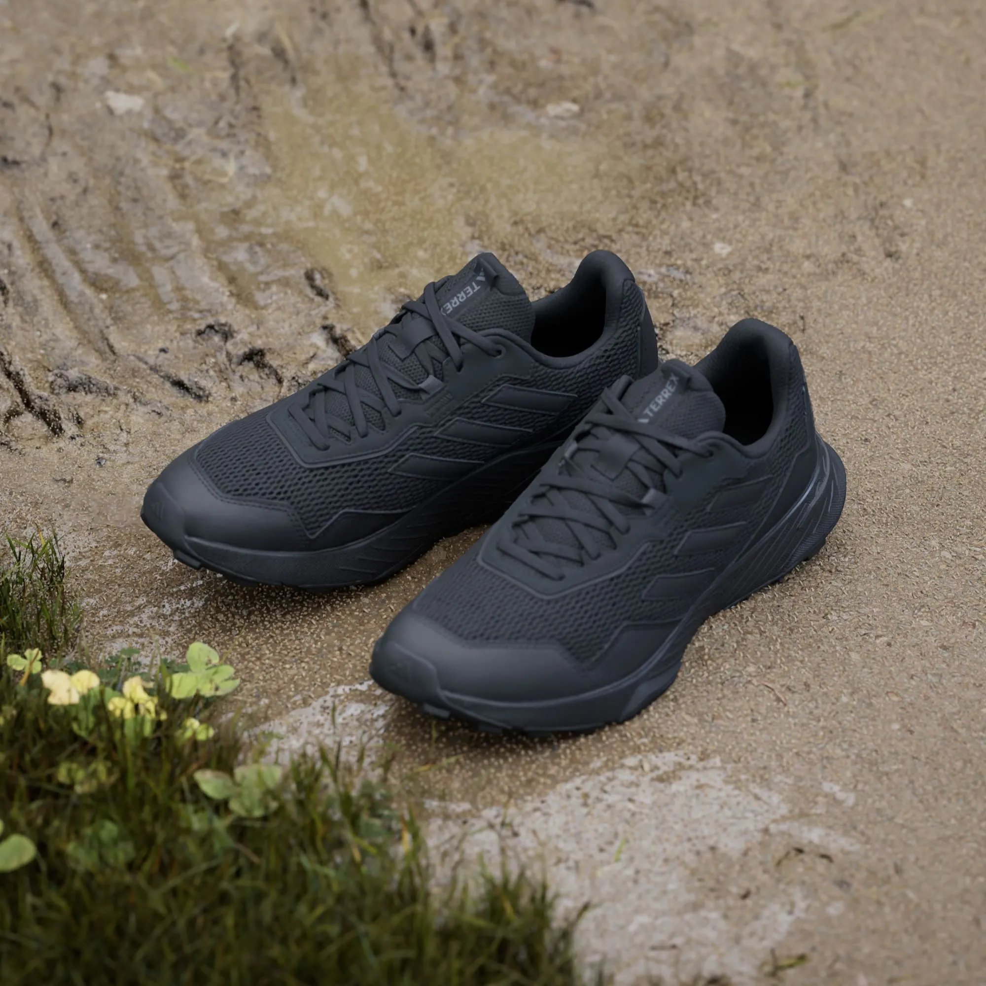 ADIDAS TRACEFINDER MENS TRAIL RUNNING SHOES