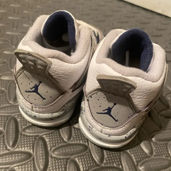 Air Jordan 4 Retro Midnight Bavy Blue Cement size 6c shoes toddler