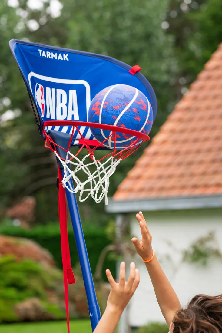 Basketball Hoop Hoop 500 EasyCan be carried and set up anywhere easily.