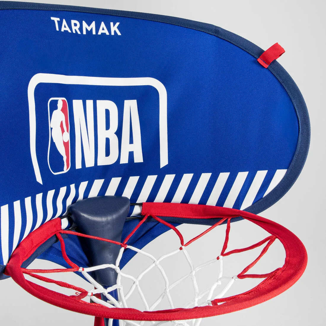 Basketball Hoop Hoop 500 EasyCan be carried and set up anywhere easily.