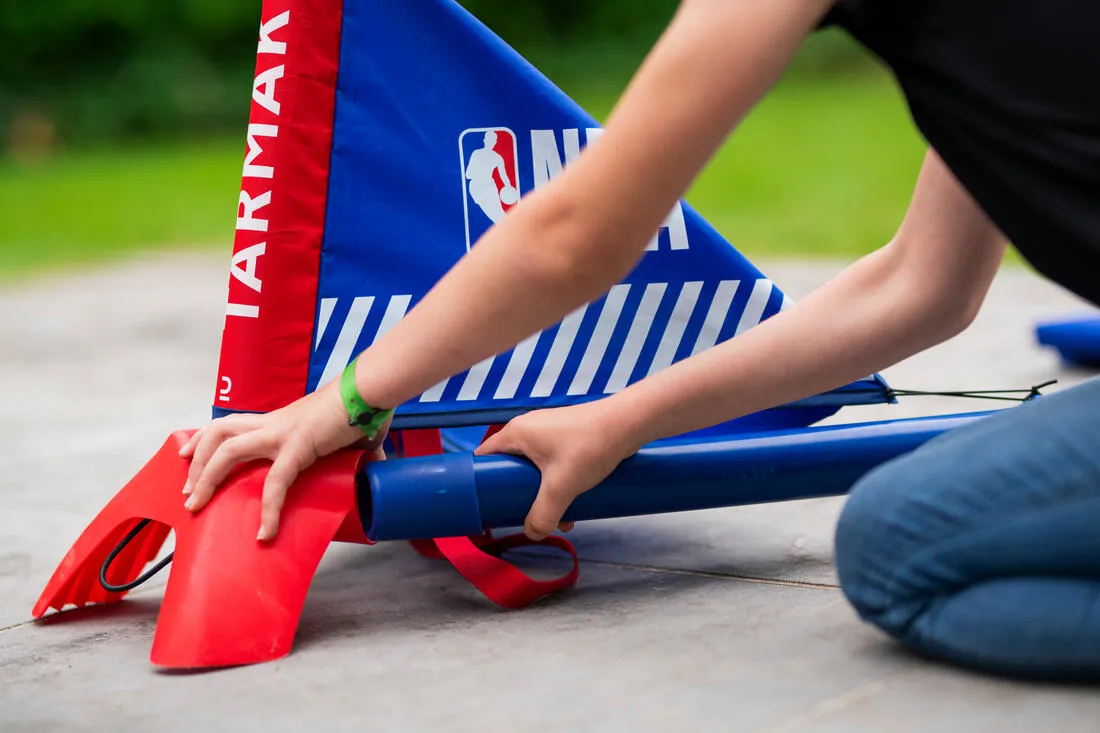 Basketball Hoop Hoop 500 EasyCan be carried and set up anywhere easily.