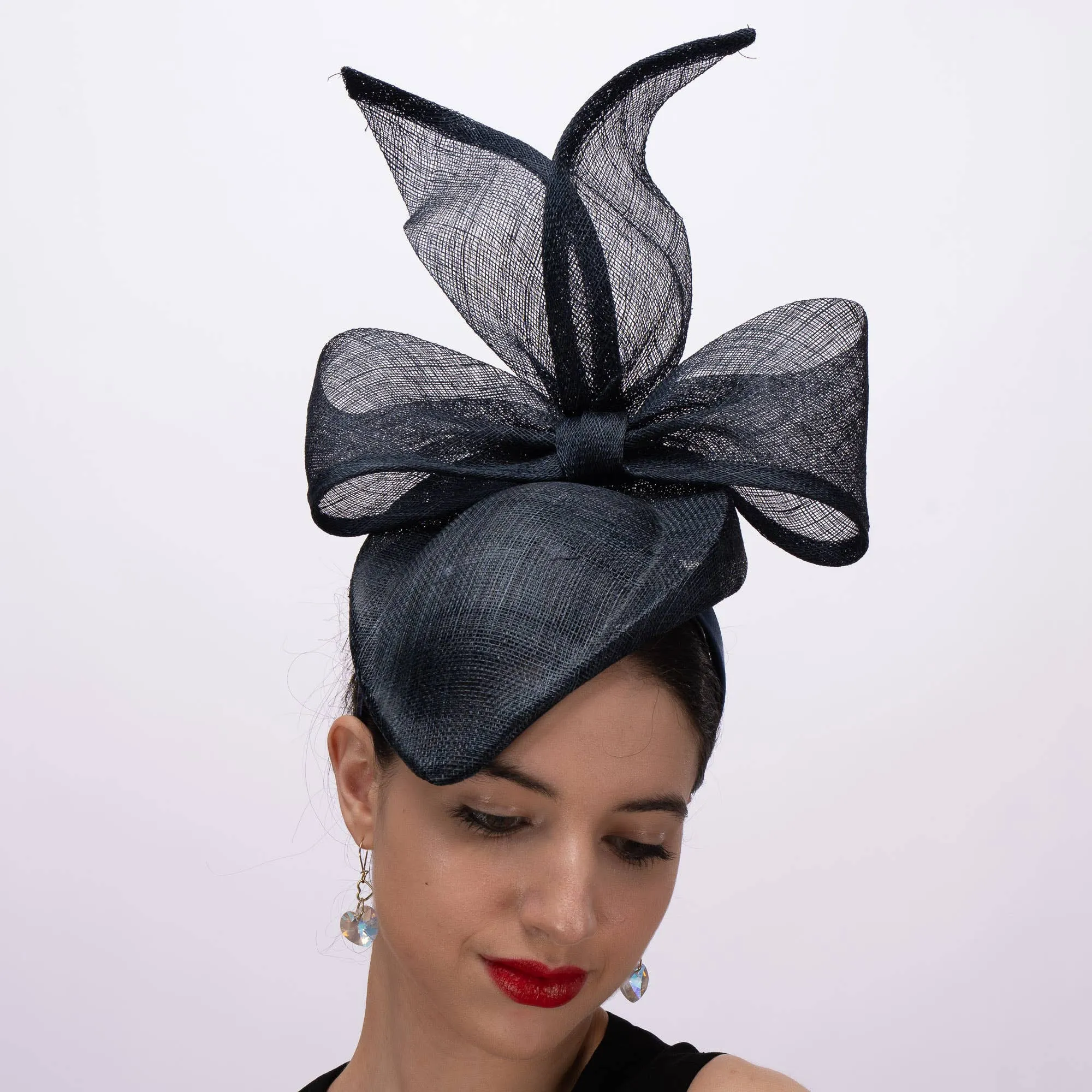 Big Bow In Sinamay Pillbox Fascinator: Black