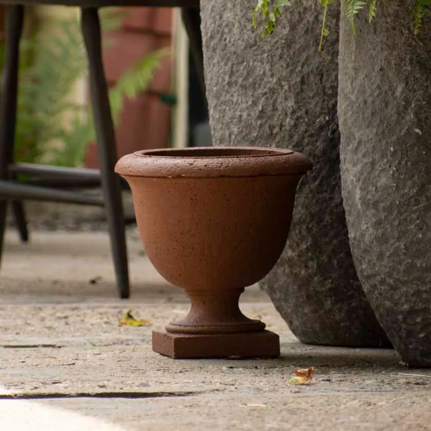 Classic  Urn