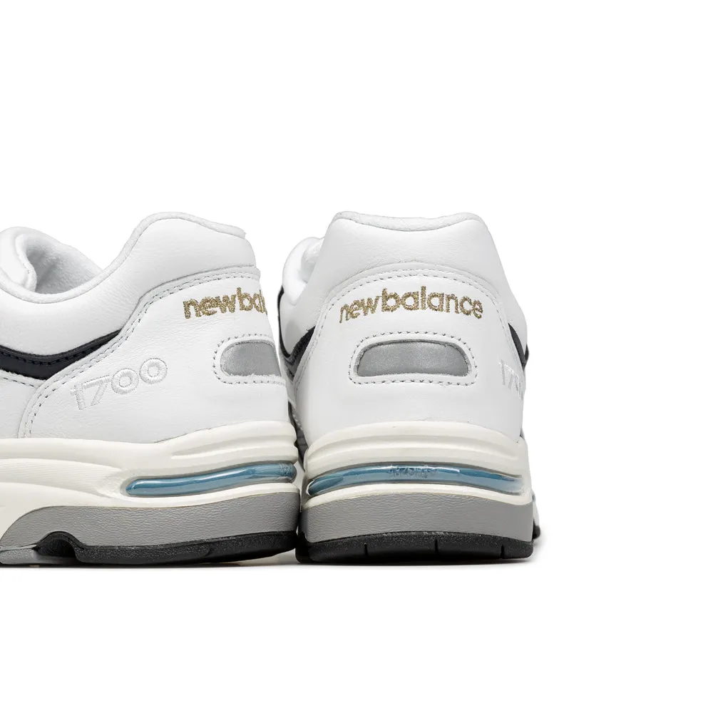 CM1700 | White Eclipse