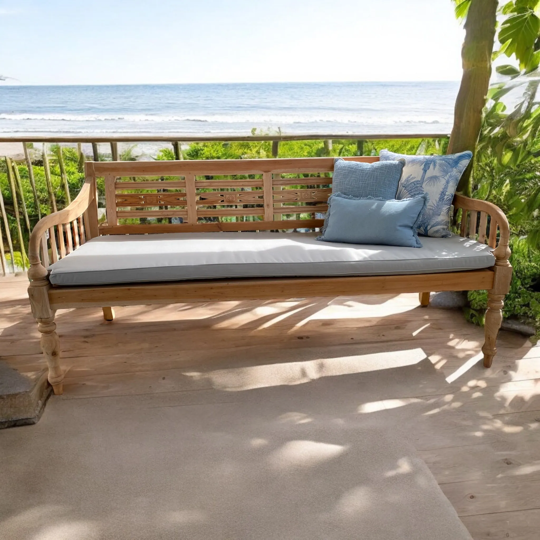Code 102 Daybed