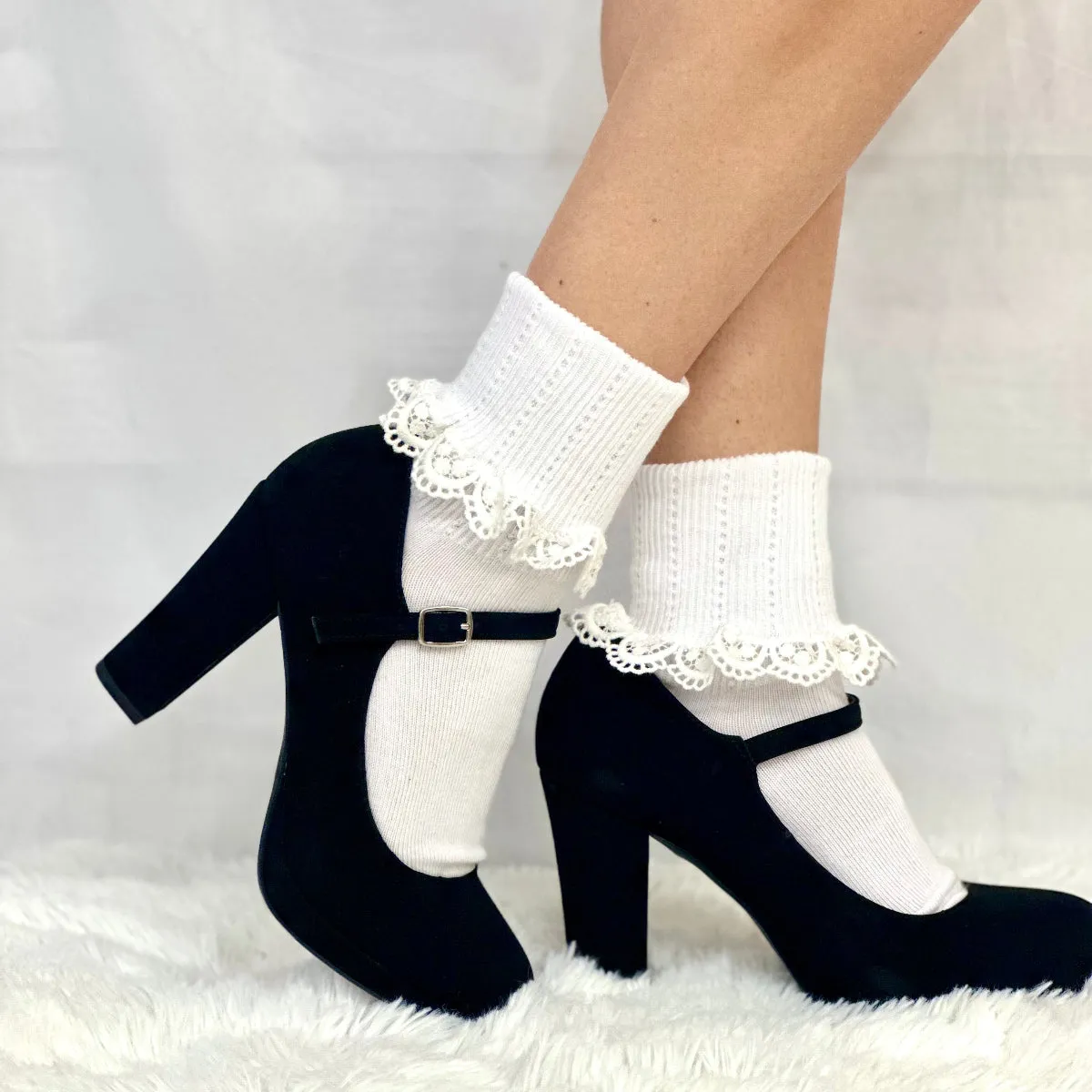 DELICATE  cuff ankle socks women - white