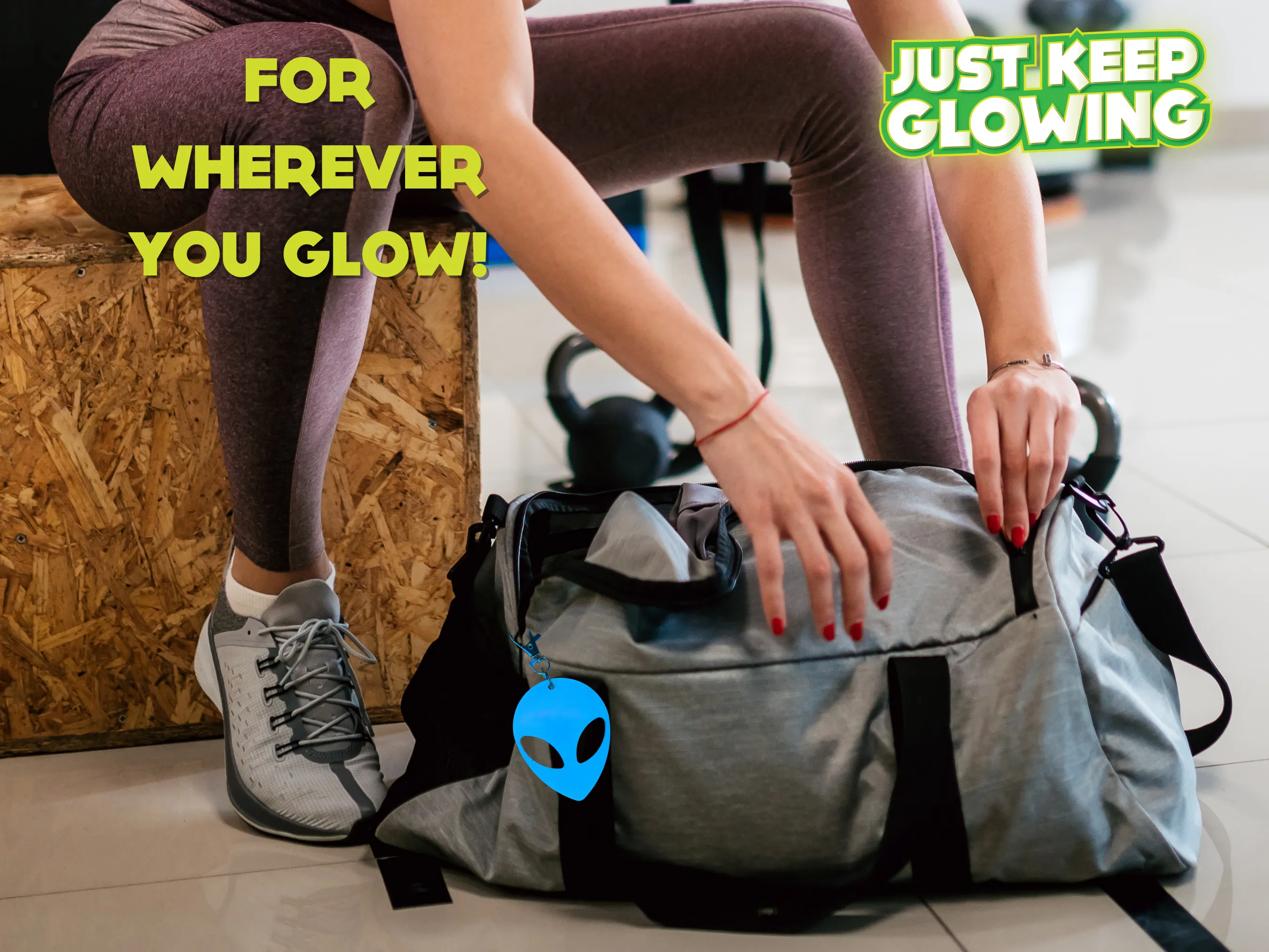 GLOW IN THE DARK ALIEN KEYCHAINS AND STICKERS