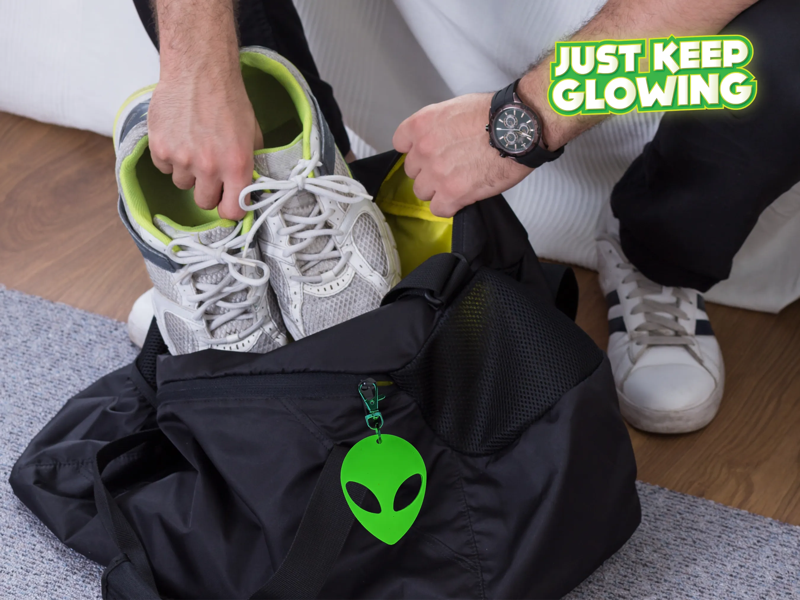 GLOW IN THE DARK ALIEN KEYCHAINS AND STICKERS
