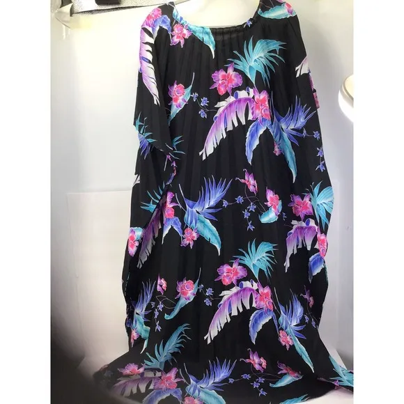 Hawaii Casual Wear Woman’s 1X Floral Maxi Dress Multicolored Made In USA