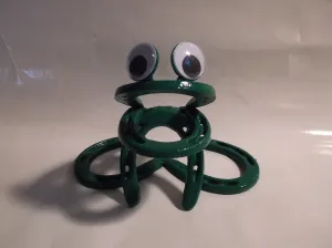 Horseshoe Frog, Garden Metal Art, Cute Baby Toad, Yard