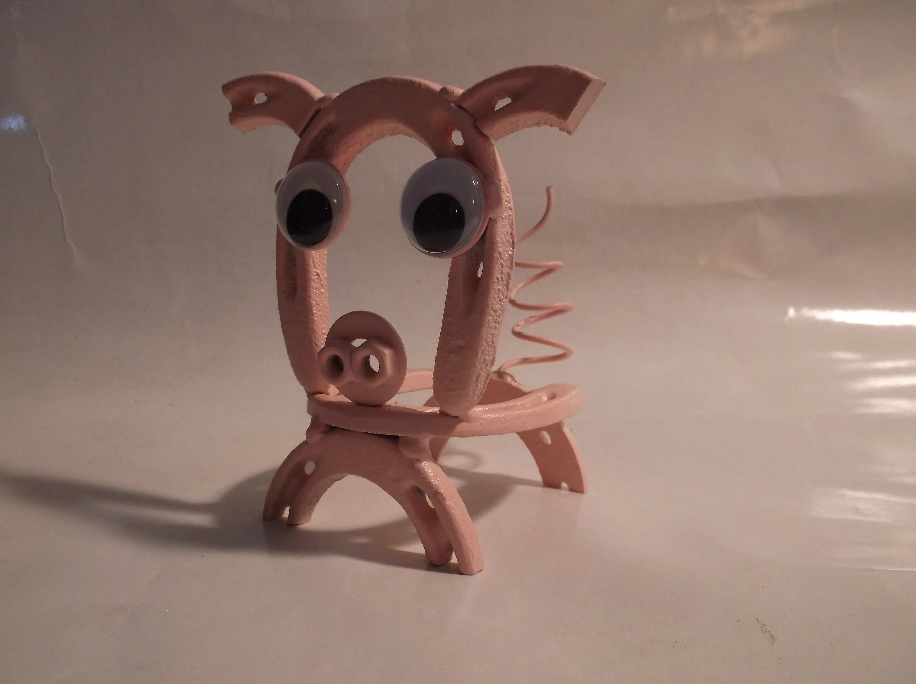Horseshoe Pig, Pink Miniature Piggy, Welded Metal Arts and Crafts
