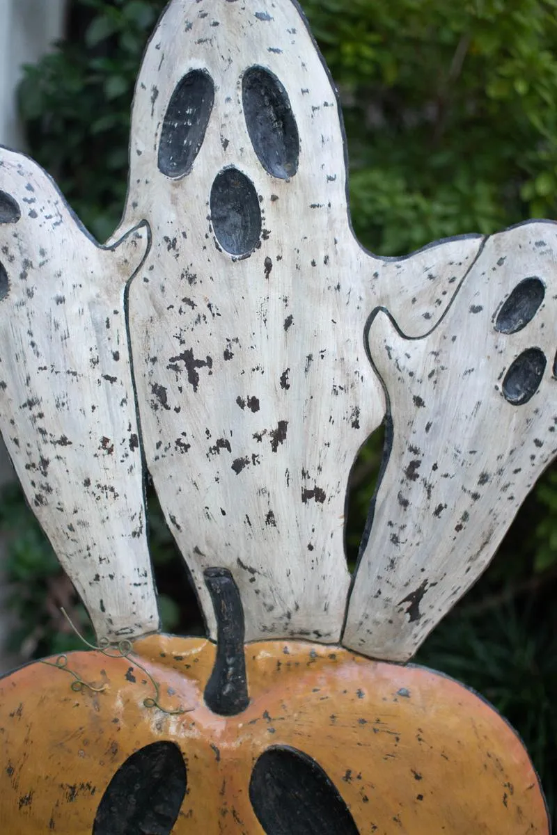 Jack-O-Lantern and Ghost Yard Art
