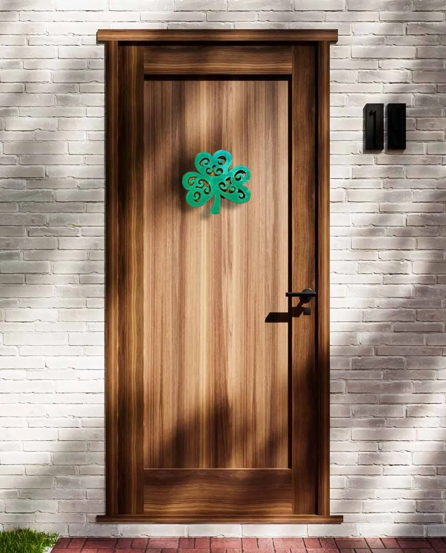 Lattice Shamrock Wooden Door Hanger