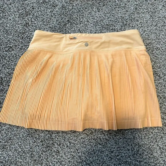 Lululemon | Pleat to Street Mid-Rise Skirt