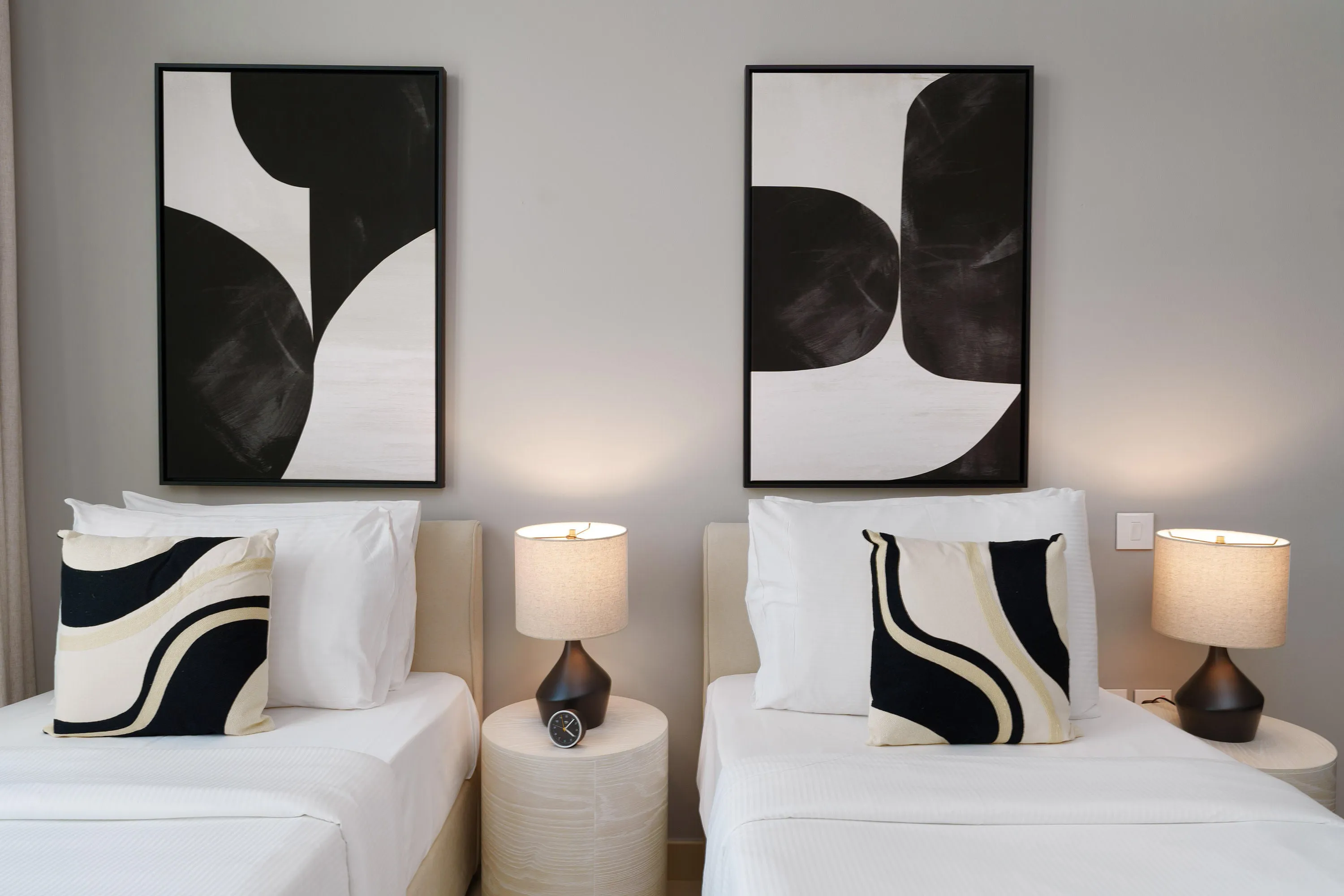 Luxury Apt w/ Burj Khalifa Vw & Direct Mall Access