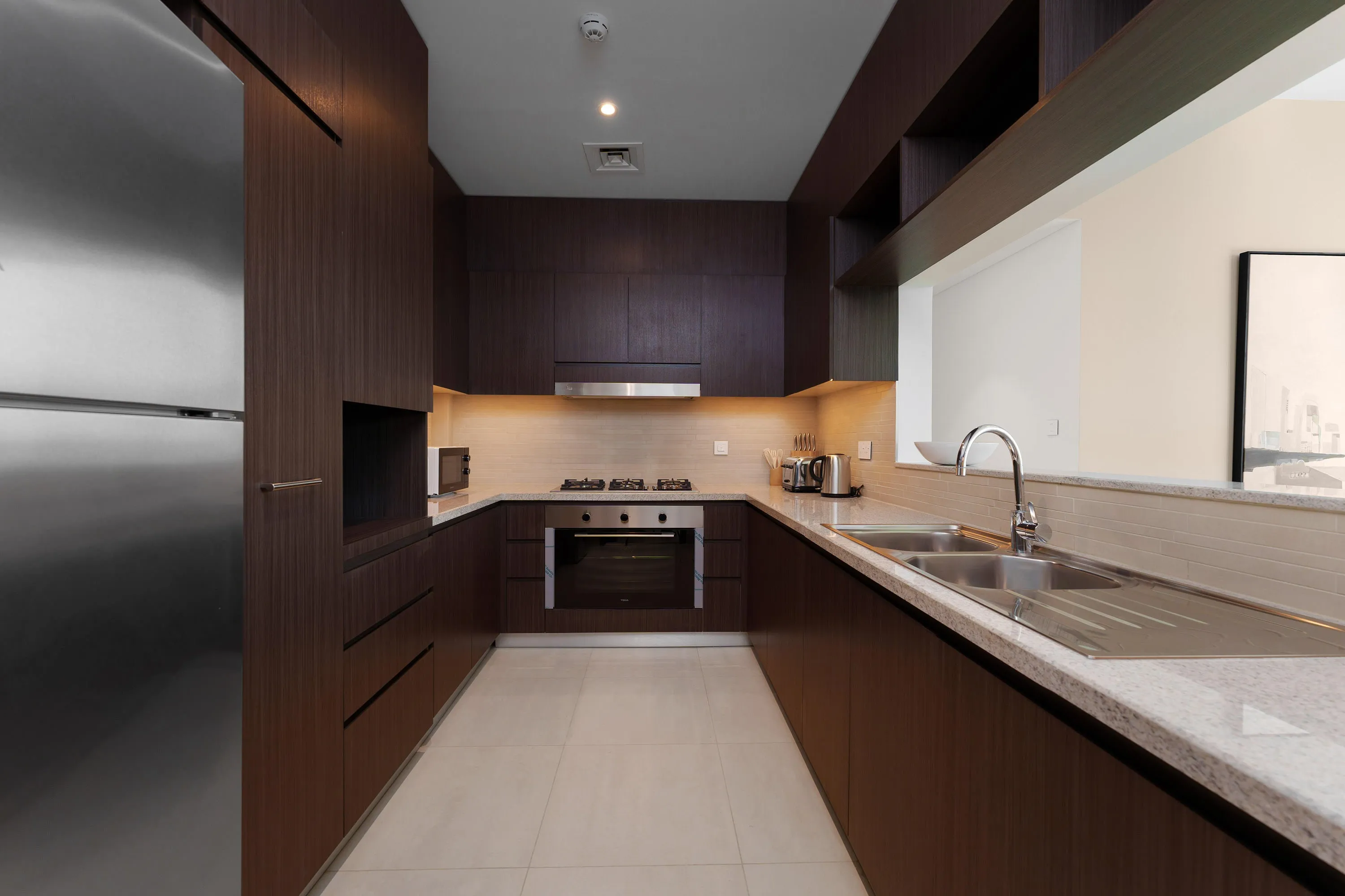 Luxury Apt w/ Burj Khalifa Vw & Direct Mall Access