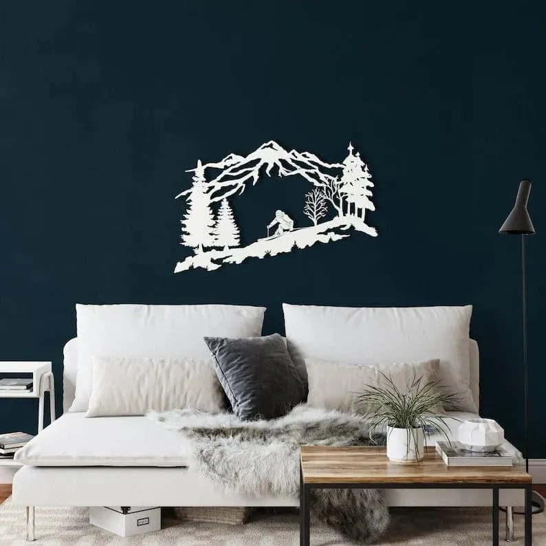 Metal Skier Metal Wall Hanging Decor
