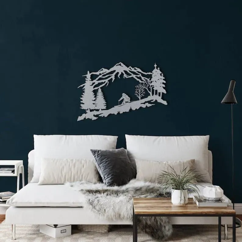 Metal Skier Metal Wall Hanging Decor