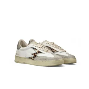 Moa Concept Club de luxe sneaker i hvit skinn med leoparddetaljer