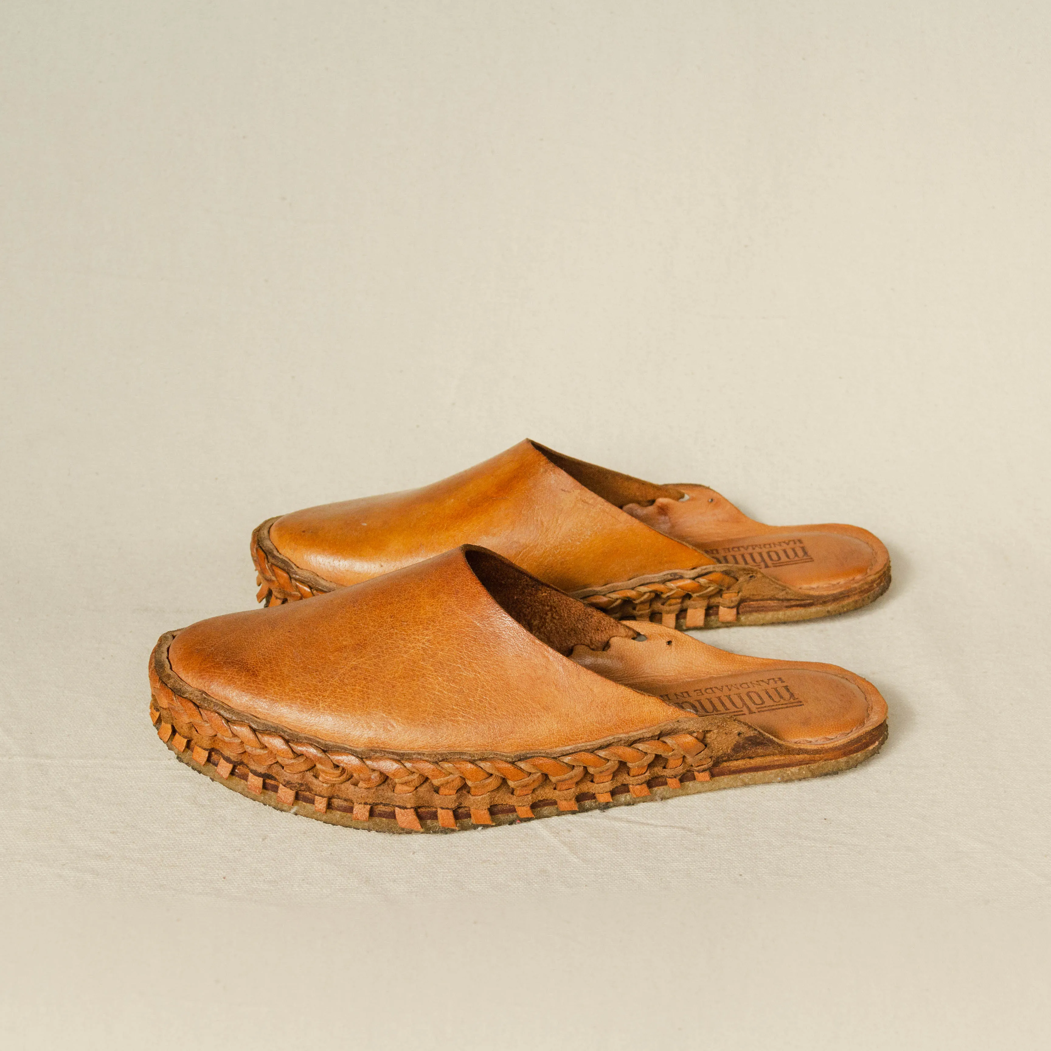 Mohinders Women's Heritage Solid Slides in Honey