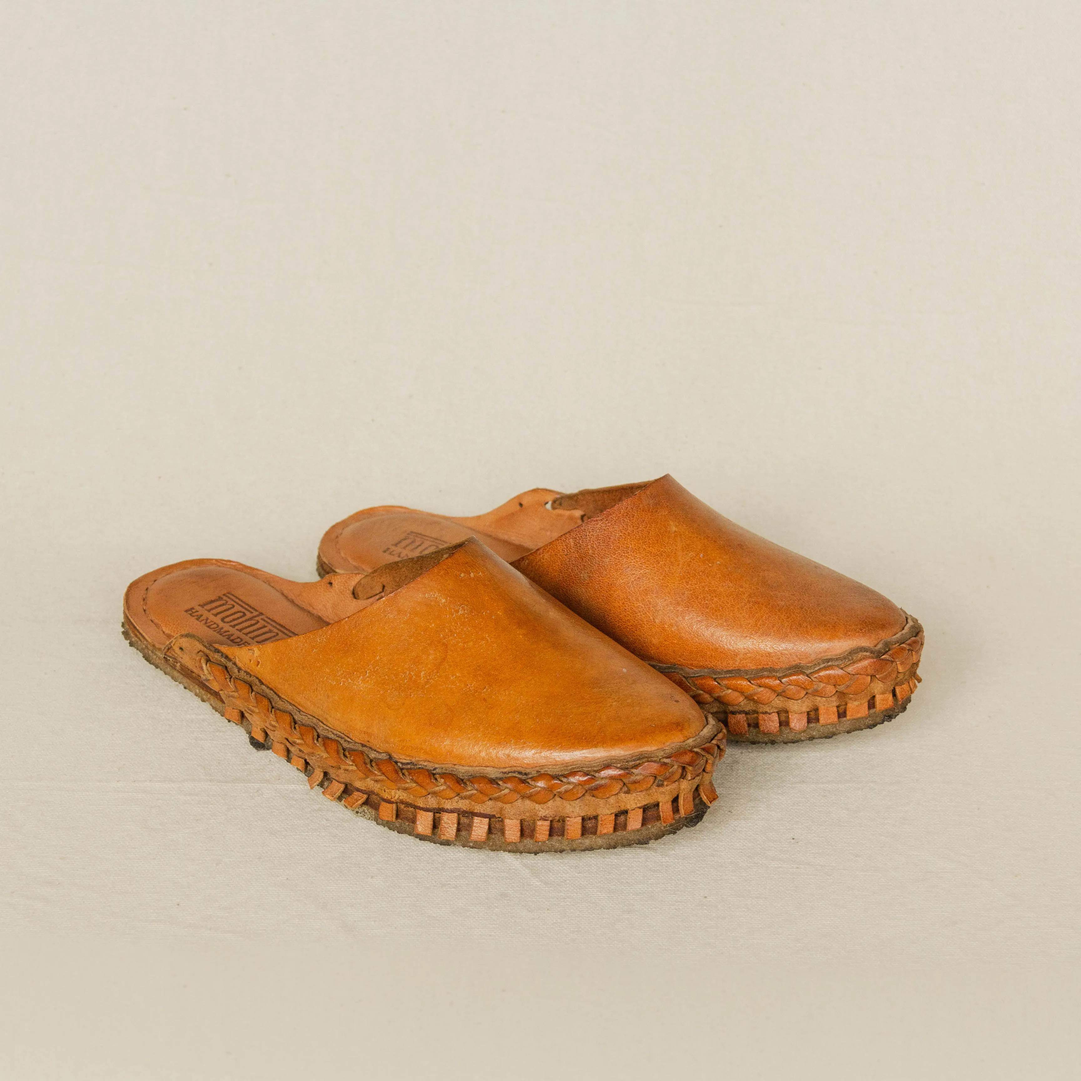 Mohinders Women's Heritage Solid Slides in Honey