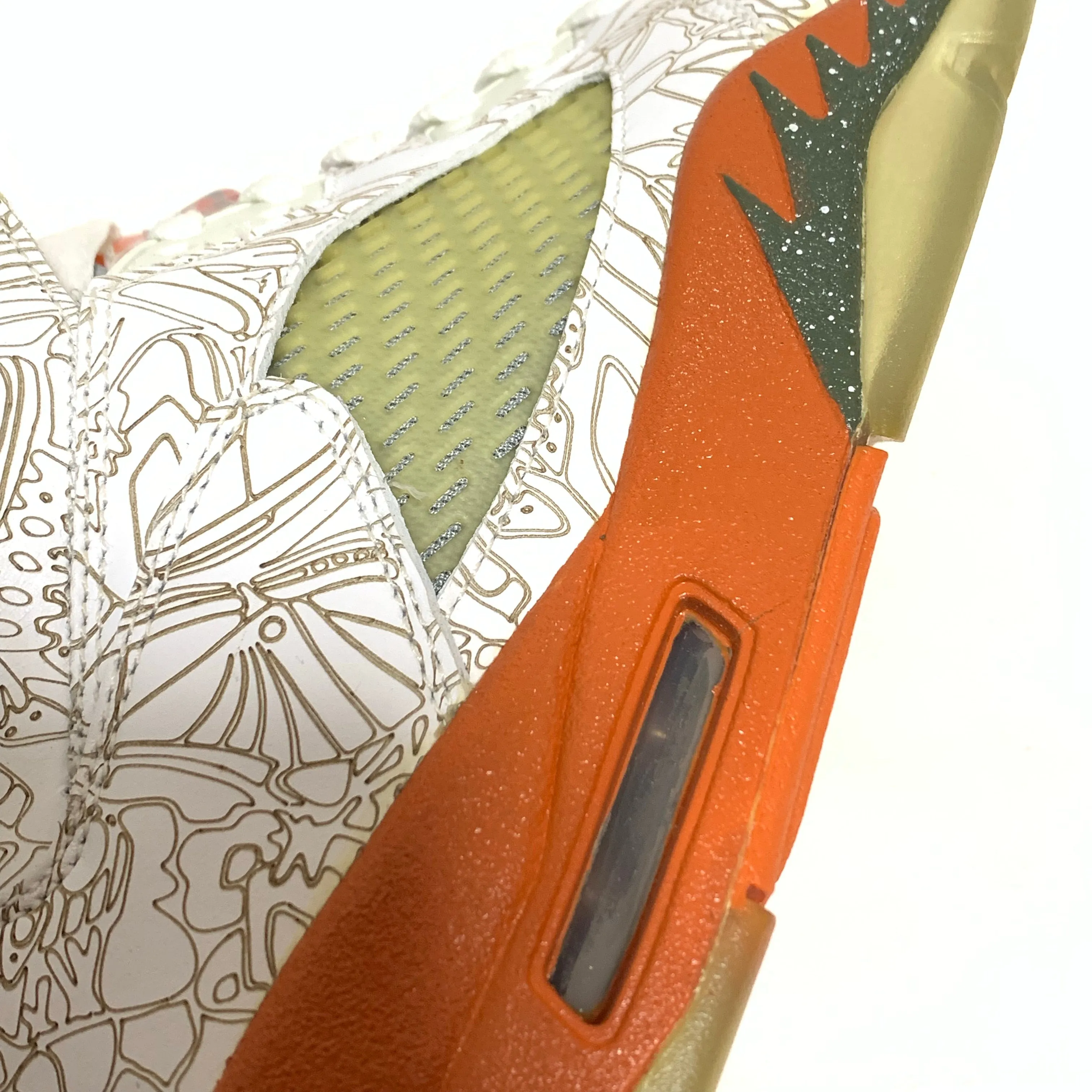 NIKE AIR JORDAN 5 RA LASER