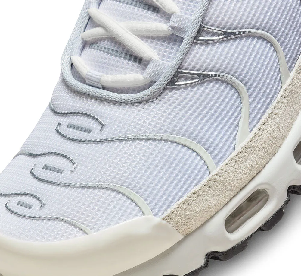 NIKE AIR MAX PLUS