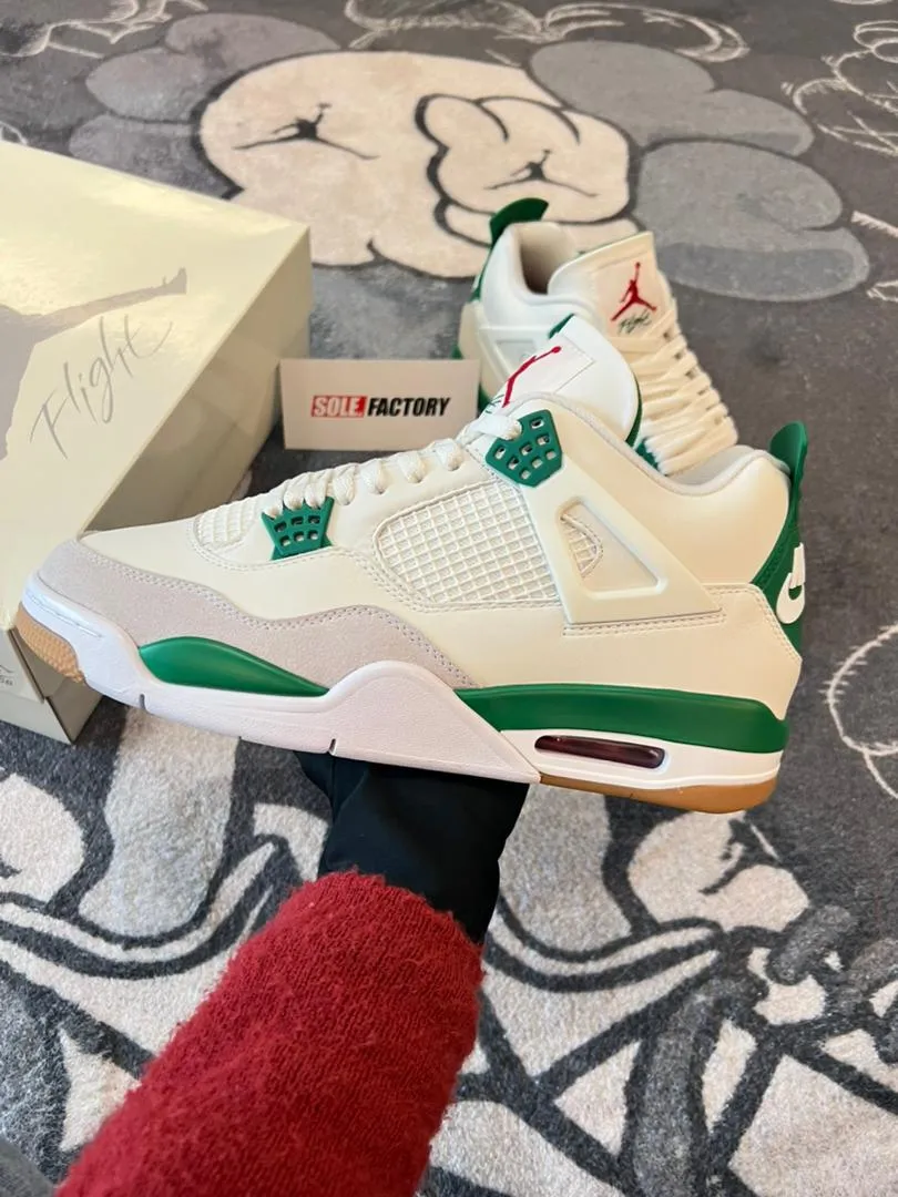 Nike SB x Air Jordan 4 Retro SP ‘Pine Green’
