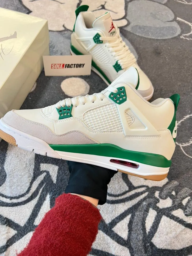 Nike SB x Air Jordan 4 Retro SP ‘Pine Green’