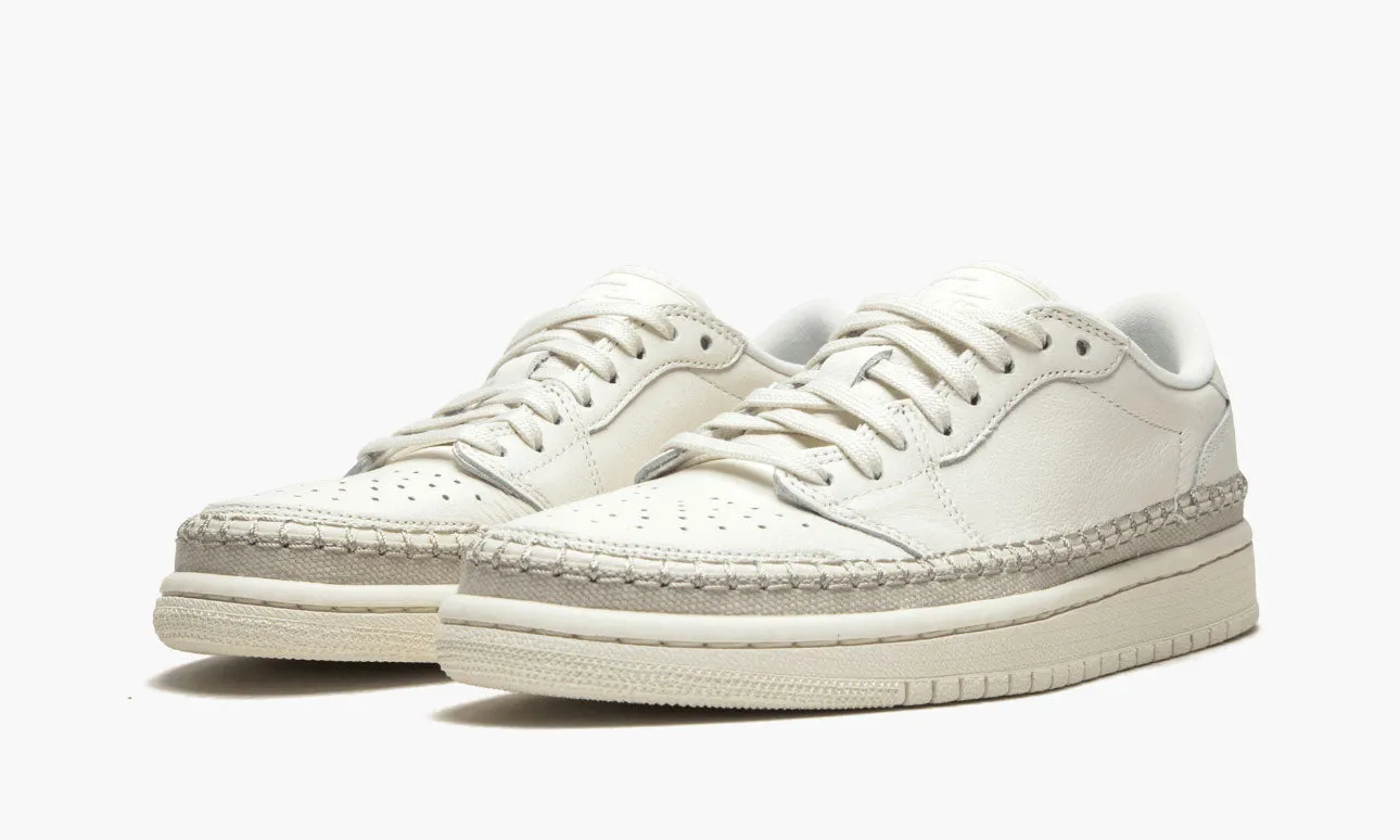 NIKE Women's Sail/Mtlc Red Bronze Air Jordan 1 Retro Low NS #AO1935 109 NEW