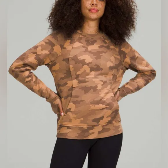 NWOT Lululemon Scuba Crew Heritage 365 Camo Beige Multi
