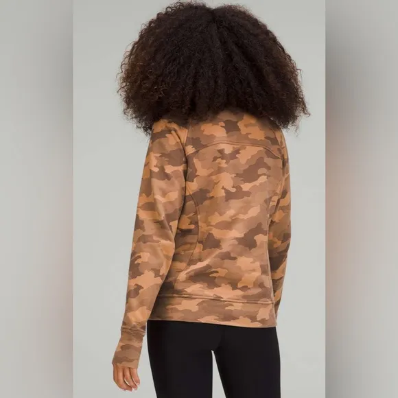 NWOT Lululemon Scuba Crew Heritage 365 Camo Beige Multi