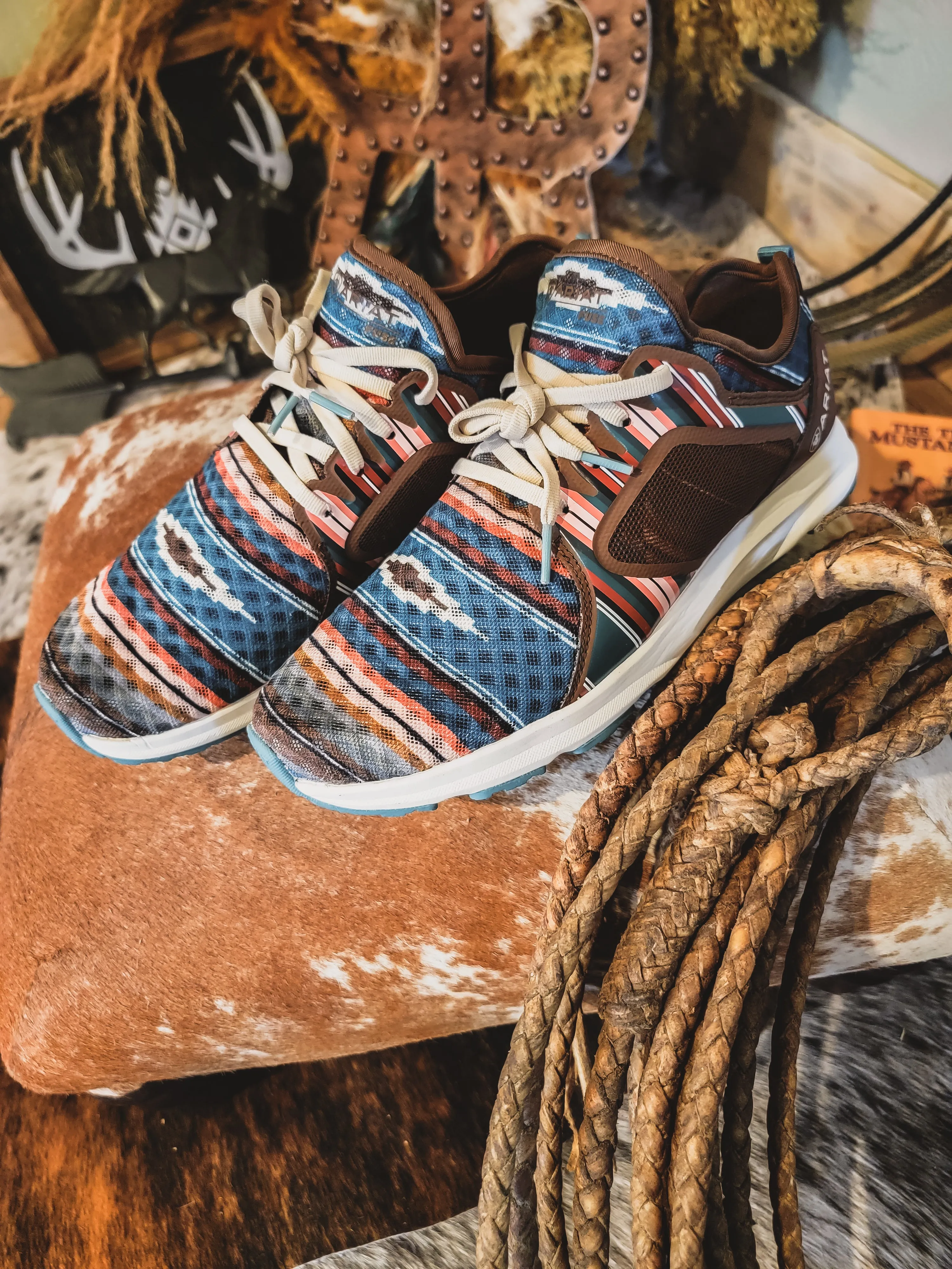Pastel Ariat Fuse