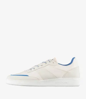 Plain sneakers