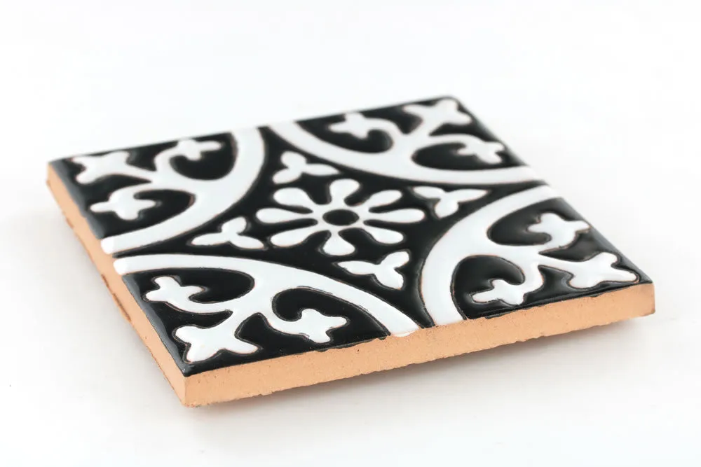 Santa Barbara Ceramic Decorative Tile: La Quinta Black & White 1 Gloss