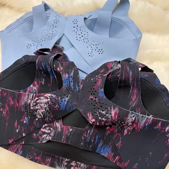 Set of 2 Victoria Sport Wireless {Angel Max} Sports Bras