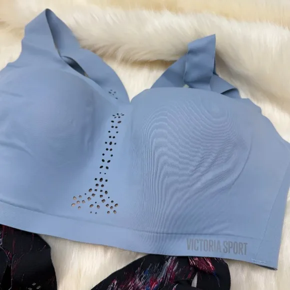 Set of 2 Victoria Sport Wireless {Angel Max} Sports Bras