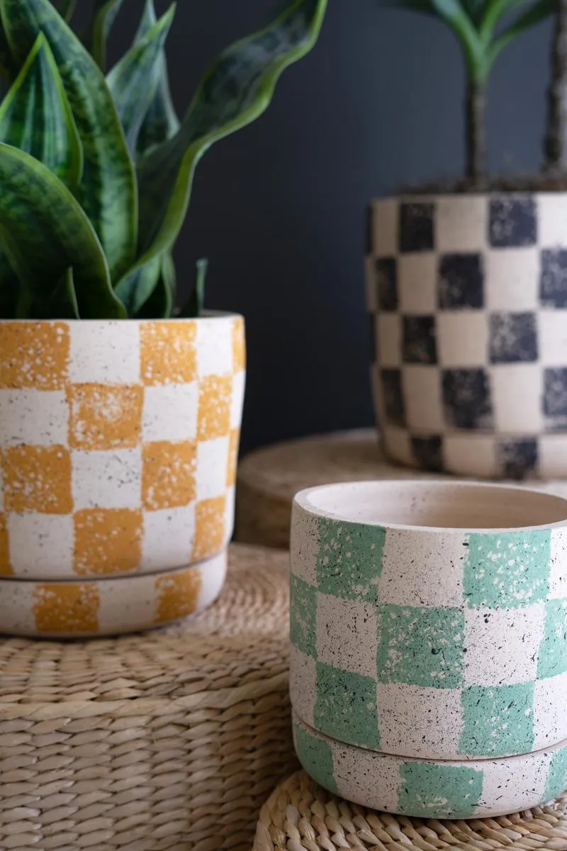 Set of 3 Checkered Clay Planters with Trays