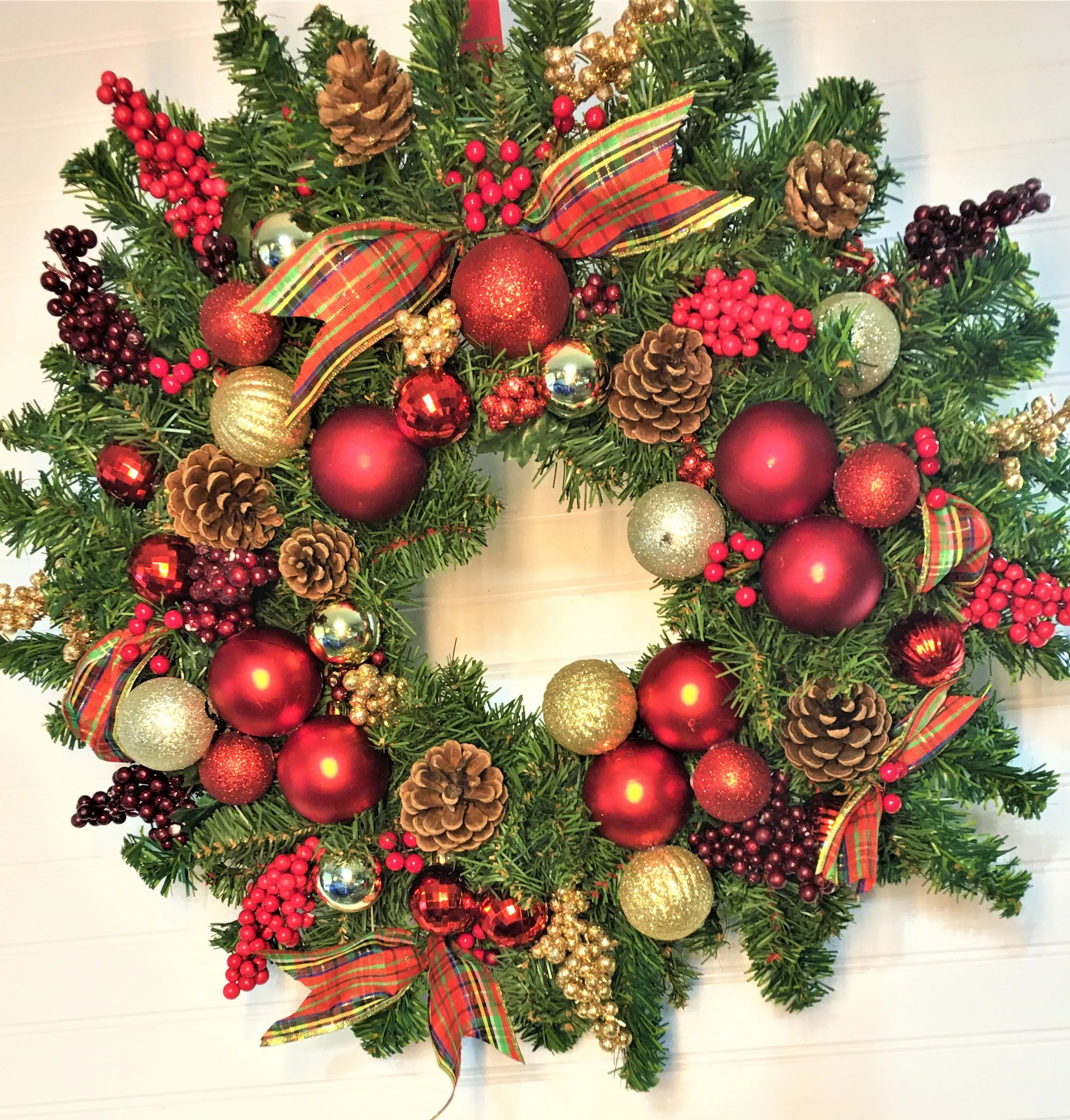 Traditional Wreath 24"