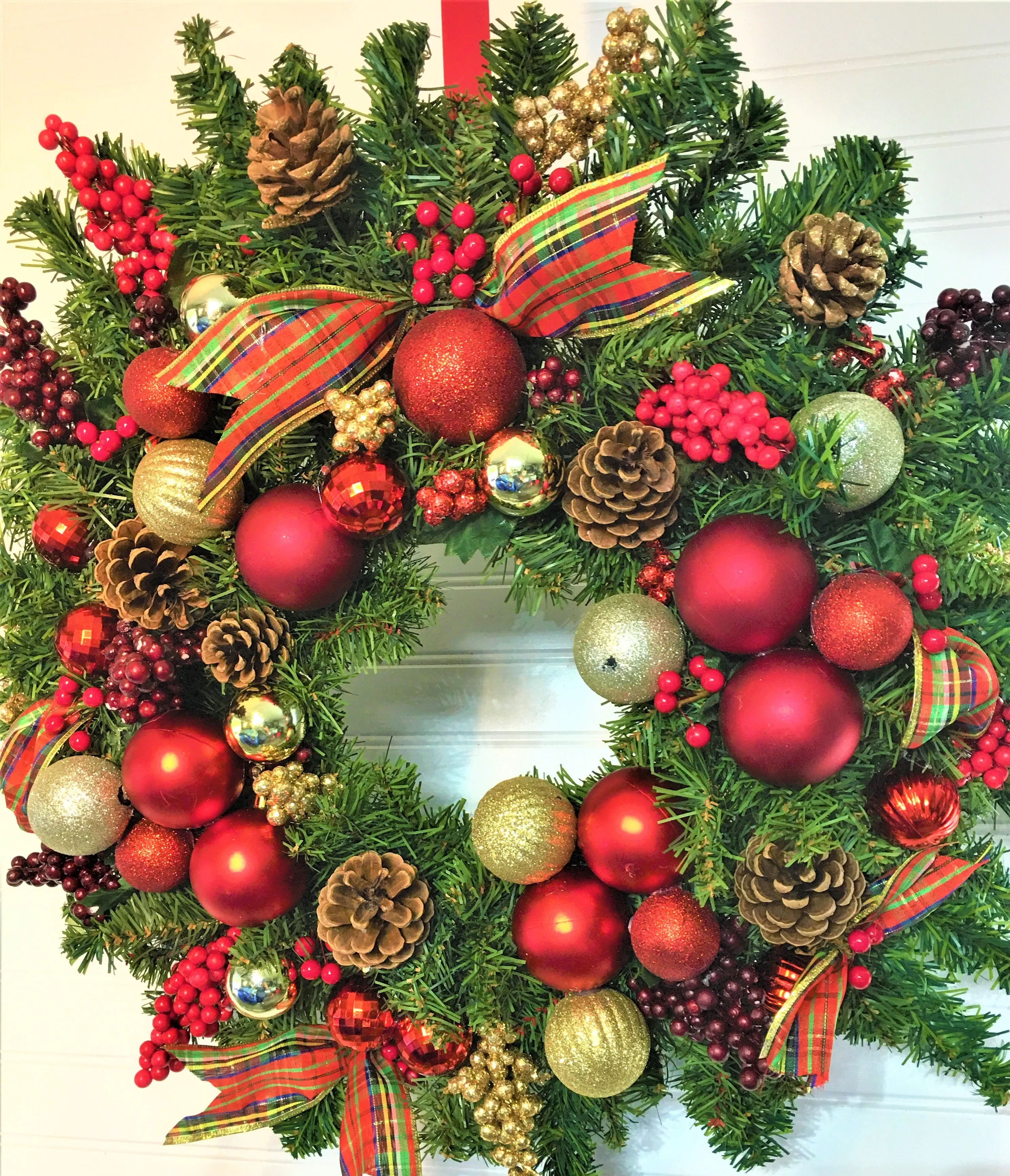 Traditional Wreath 24"