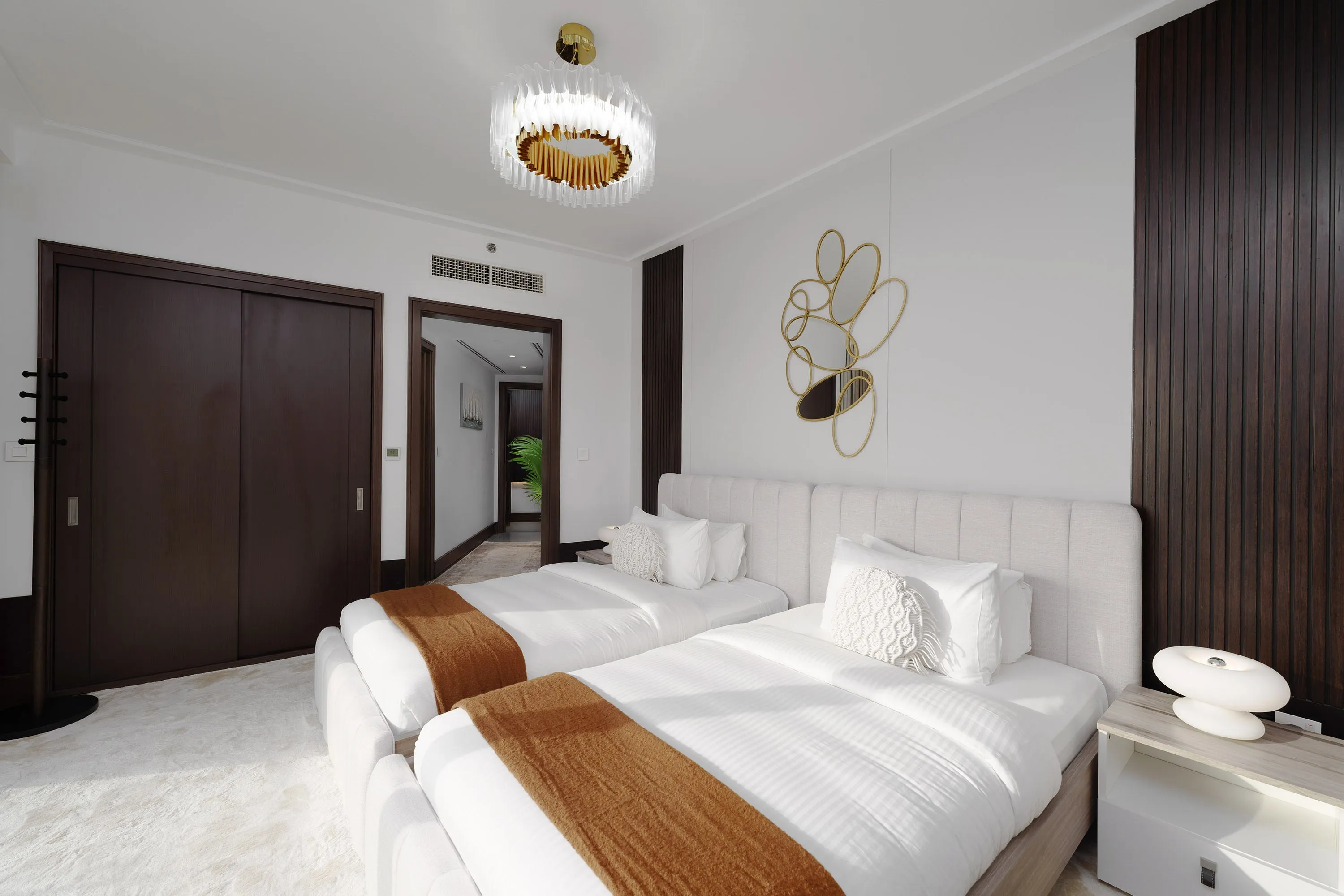 Ultra Chic High-Floor Apt w/ Direct Burj Khalifa & Fountains Views