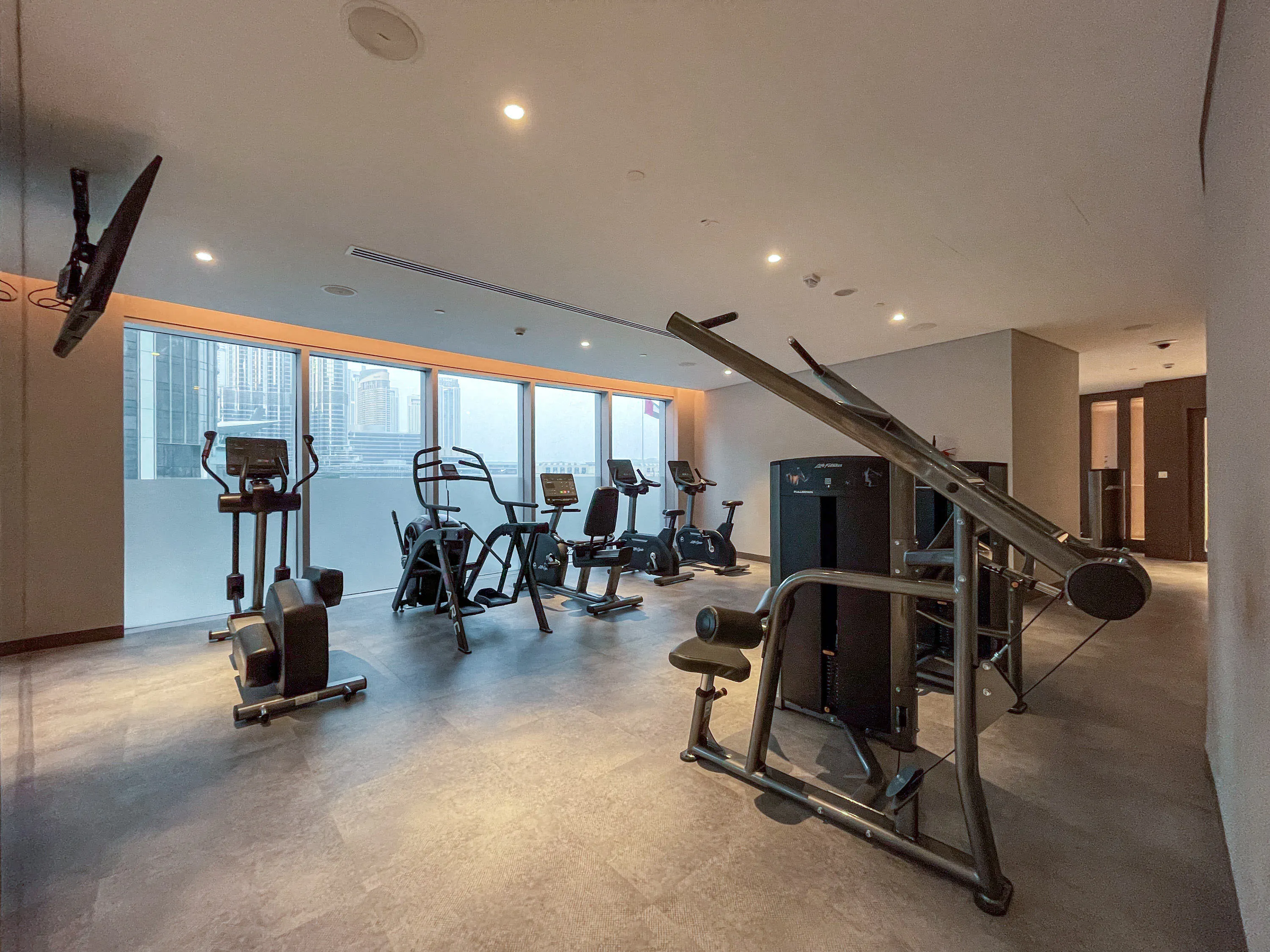 Ultra Chic High-Floor Apt w/ Direct Burj Khalifa & Fountains Views