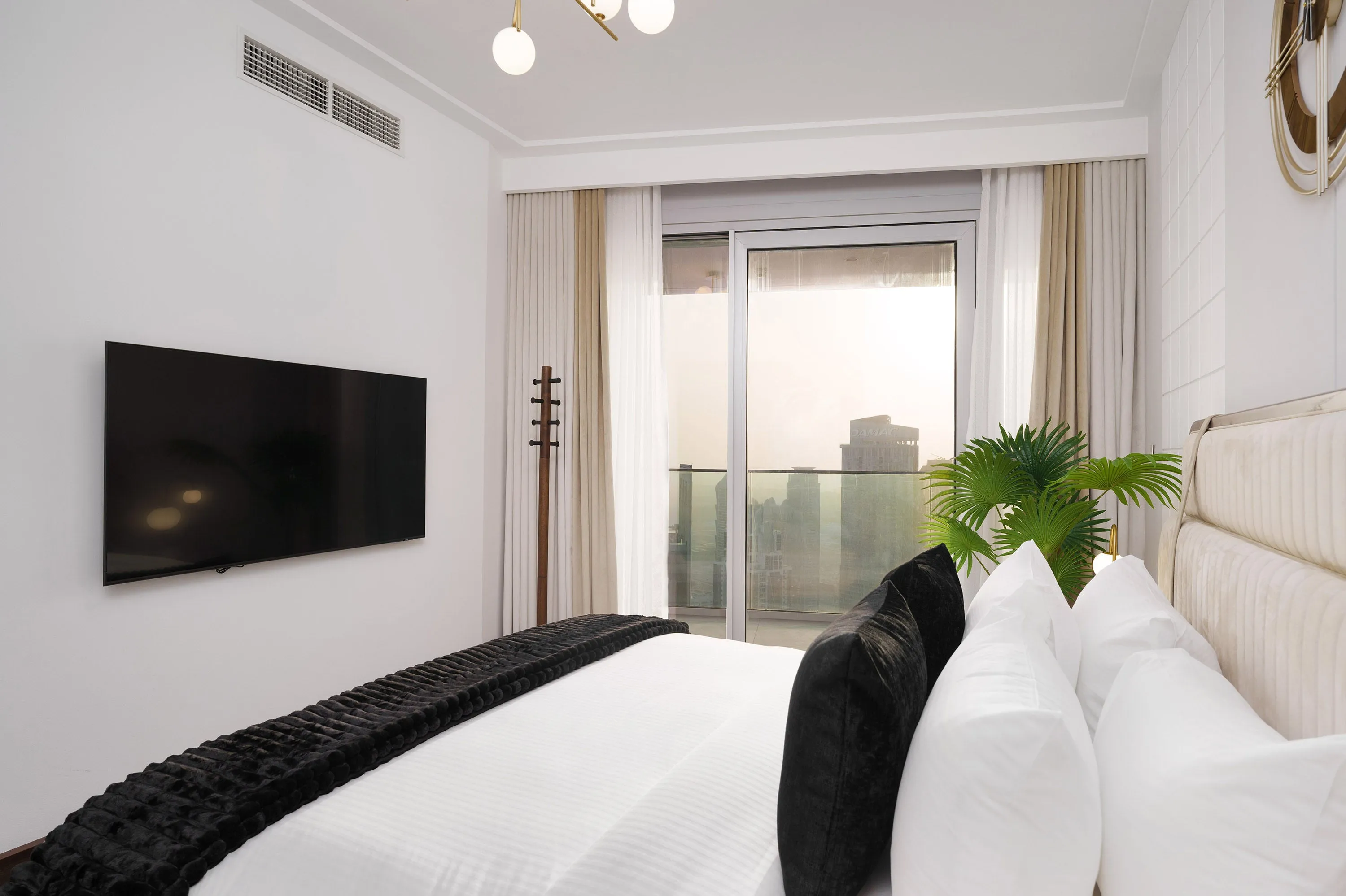 Ultra Chic High-Floor Apt w/ Direct Burj Khalifa & Fountains Views