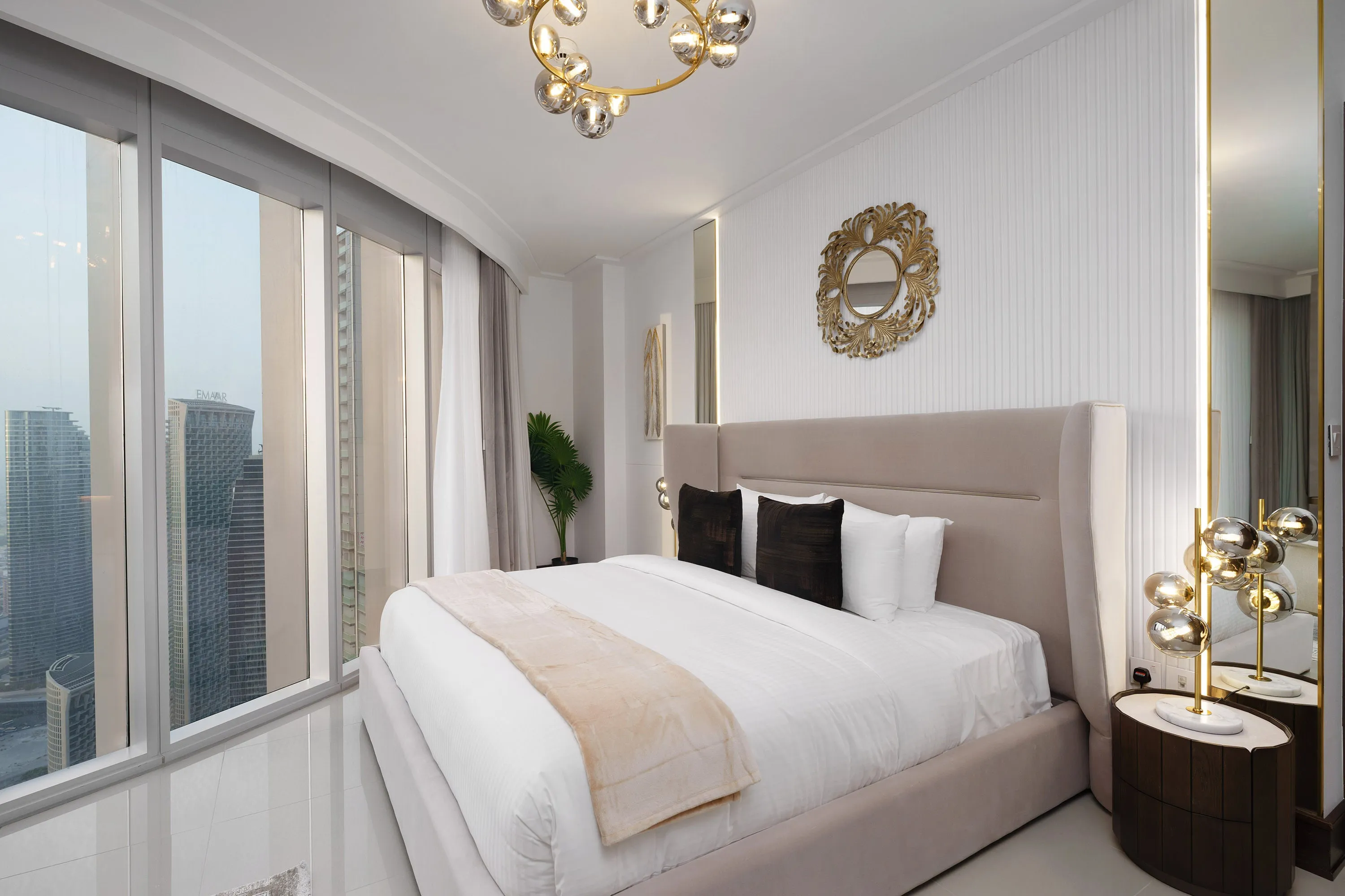 Ultra Chic High-Floor Apt w/ Direct Burj Khalifa & Fountains Views