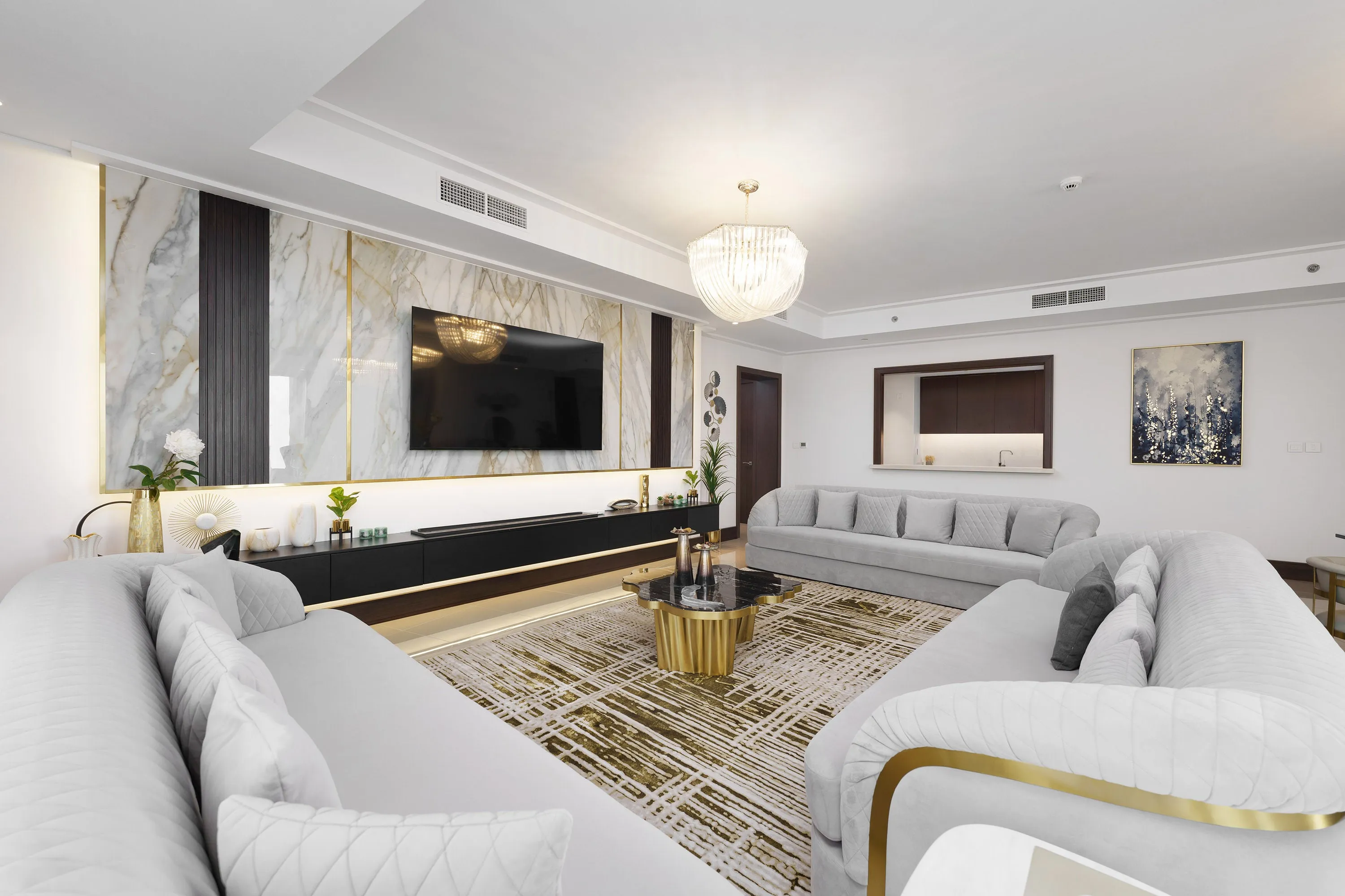 Ultra Chic High-Floor Apt w/ Direct Burj Khalifa & Fountains Views