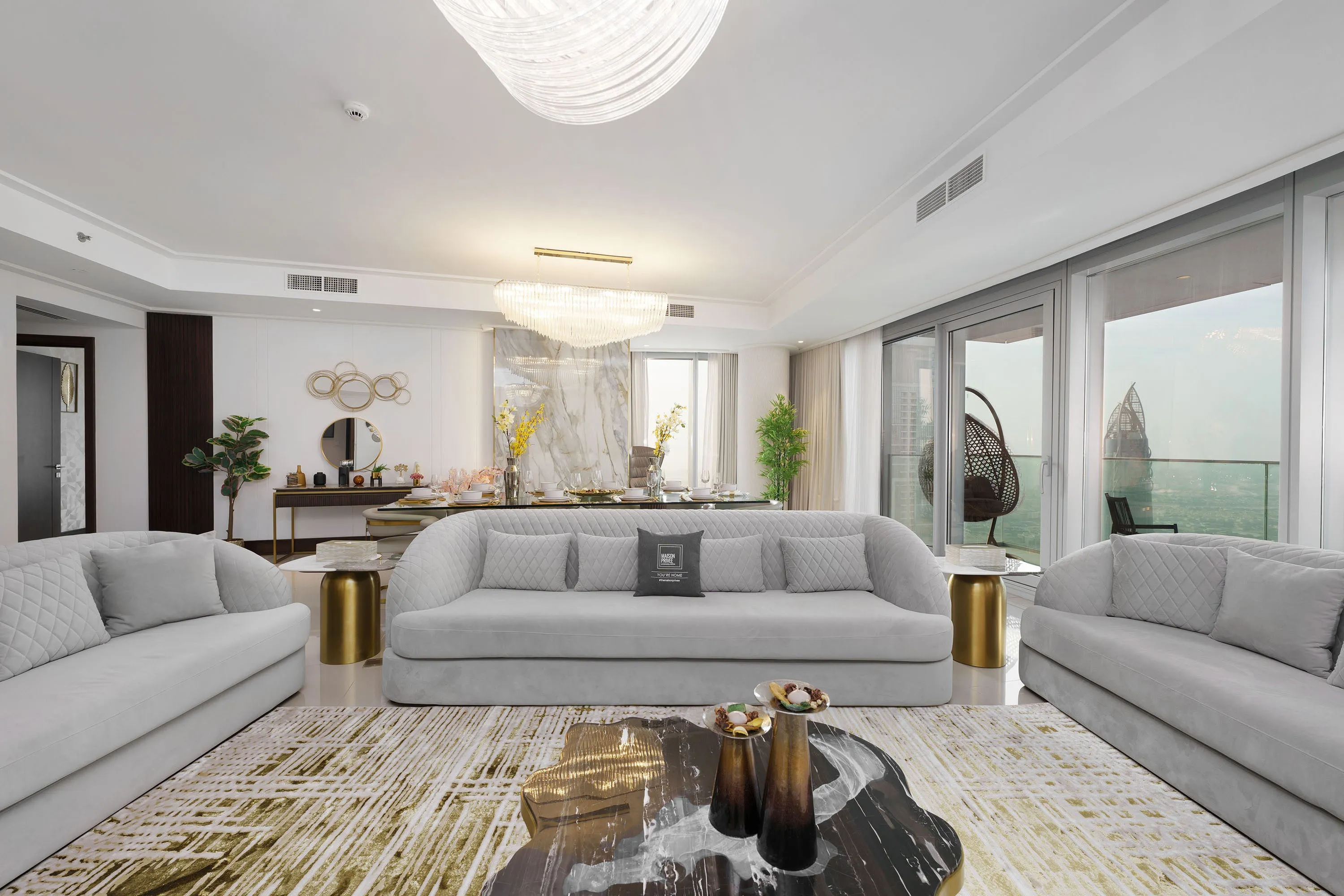 Ultra Chic High-Floor Apt w/ Direct Burj Khalifa & Fountains Views