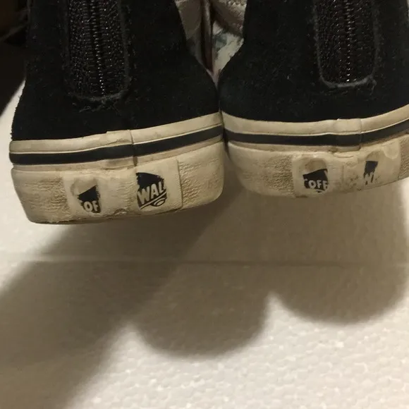 Vans girls lace up/zipper hi tops Floral suede canvas sneakers Size 2 black pink