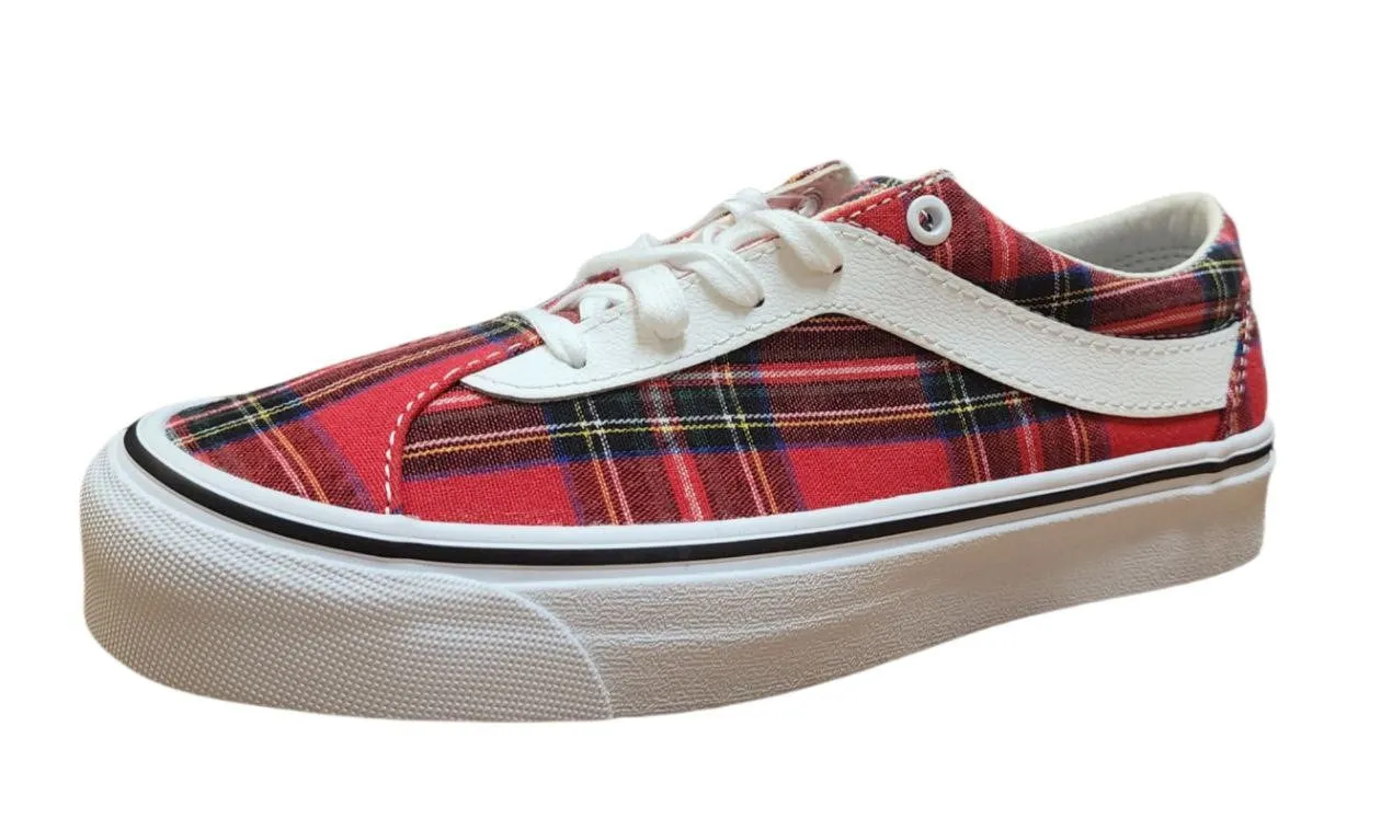 VANS Women's Red Plaid Bold Ni Low Top Canvas Lace-Up Sneakers Size US 7 NWB